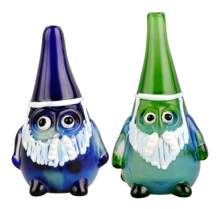 Try one of these whimsical ga-nome pipes... just don't ask me why the language gods felt the need to put a g in that word.
